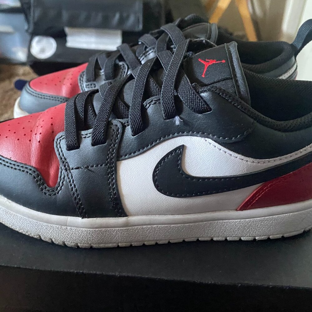 Jordan - Picture 2 of 2